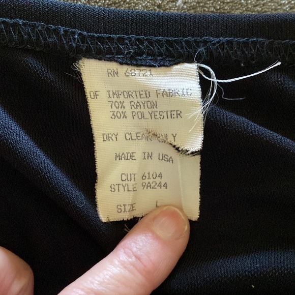 Black rayon/polyester wrap around maxi skirt size large - Picture 5 of 5